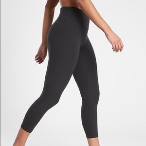 NWT ATHLETA Elation Capri